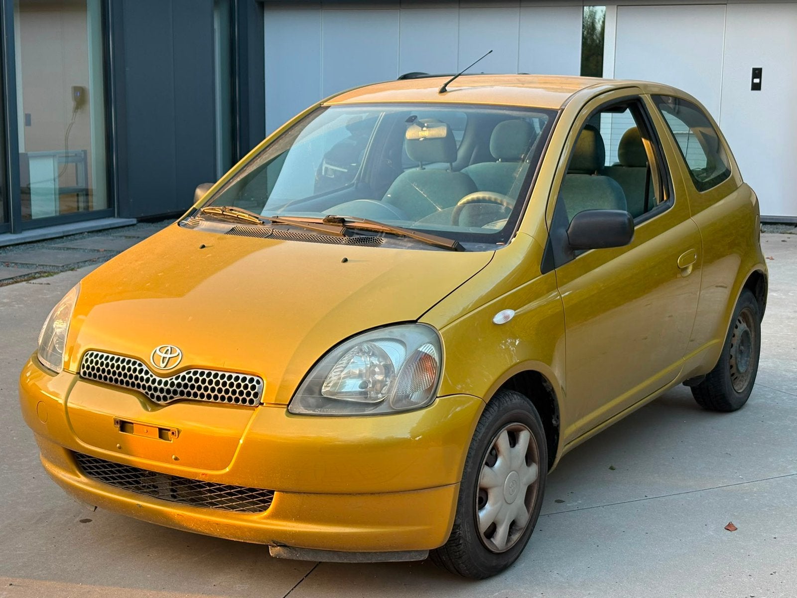 Toyota Yaris 1.3iessence/2002/LEZ  /1eréd/Approuvé * 1450€, Achat, Entreprise, Boîte manuelle, Autres couleurs