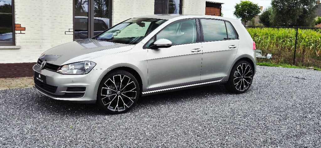 Volkswagen Golf VII 1.2TSI-Navigatie,Bluetooth,PDC V/A,ACC, Auto's, Voorwielaandrijving, Stof, Zwart, 4 cilinders