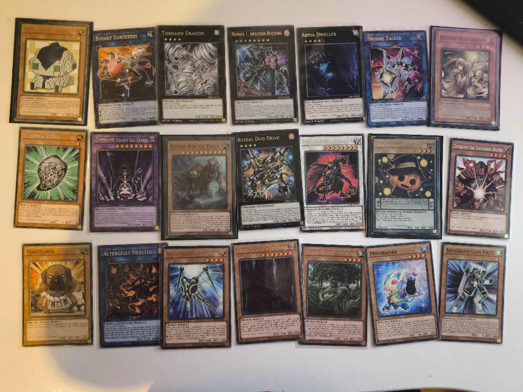 45+ Yu Gi Oh kaarten [1/5], Ophalen, Nieuw, Meerdere kaarten, Foil