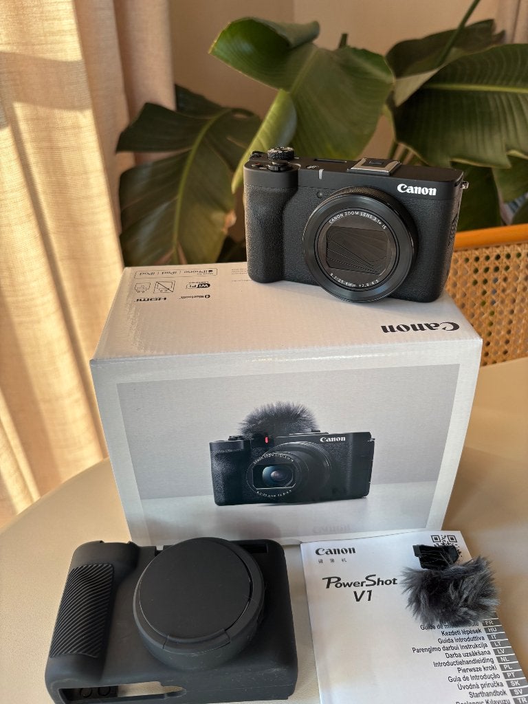 Canon Powershot V1 - <500 shutter count, Neuf, Canon, Moins de 4 fois, Poignée
