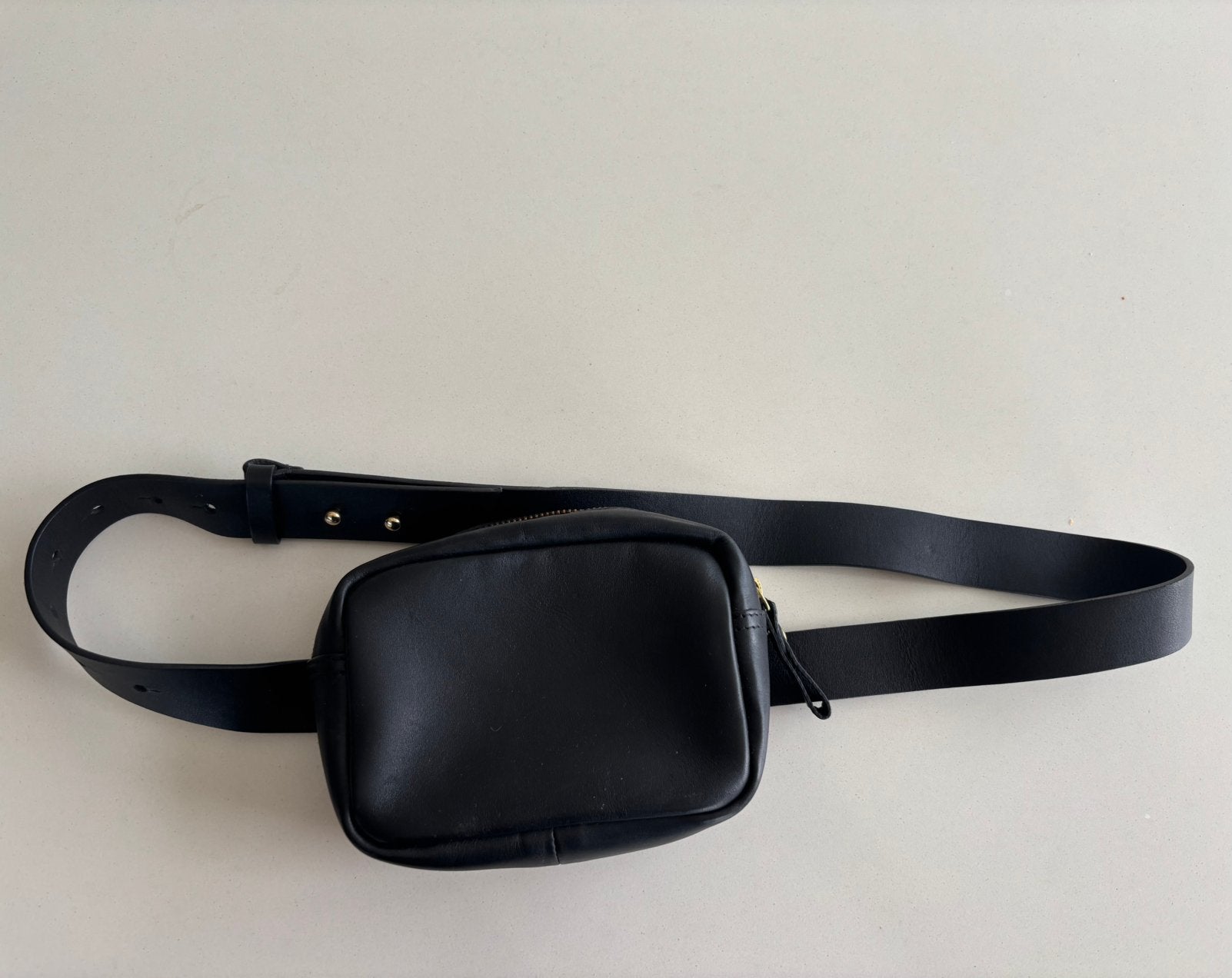 Mini tasje zwart la benjamine, Enlèvement ou Envoi, Comme neuf, Noir