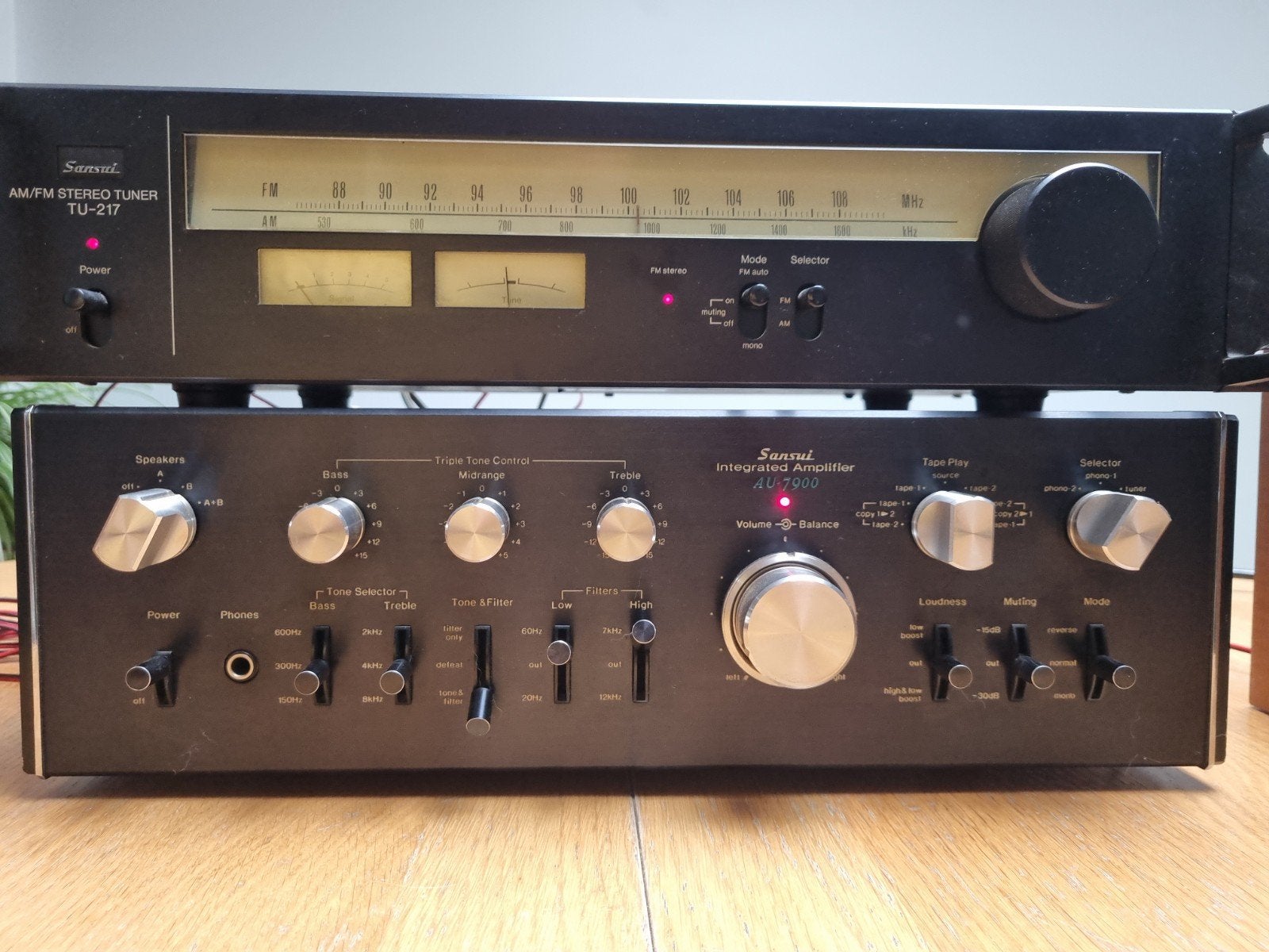 Sansui AU-7900., Enlèvement