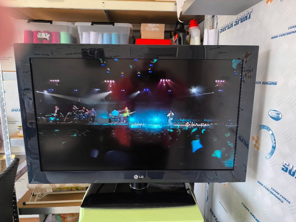 TV LG, LED, 50 Hz, 60 à 80 cm, Comme neuf