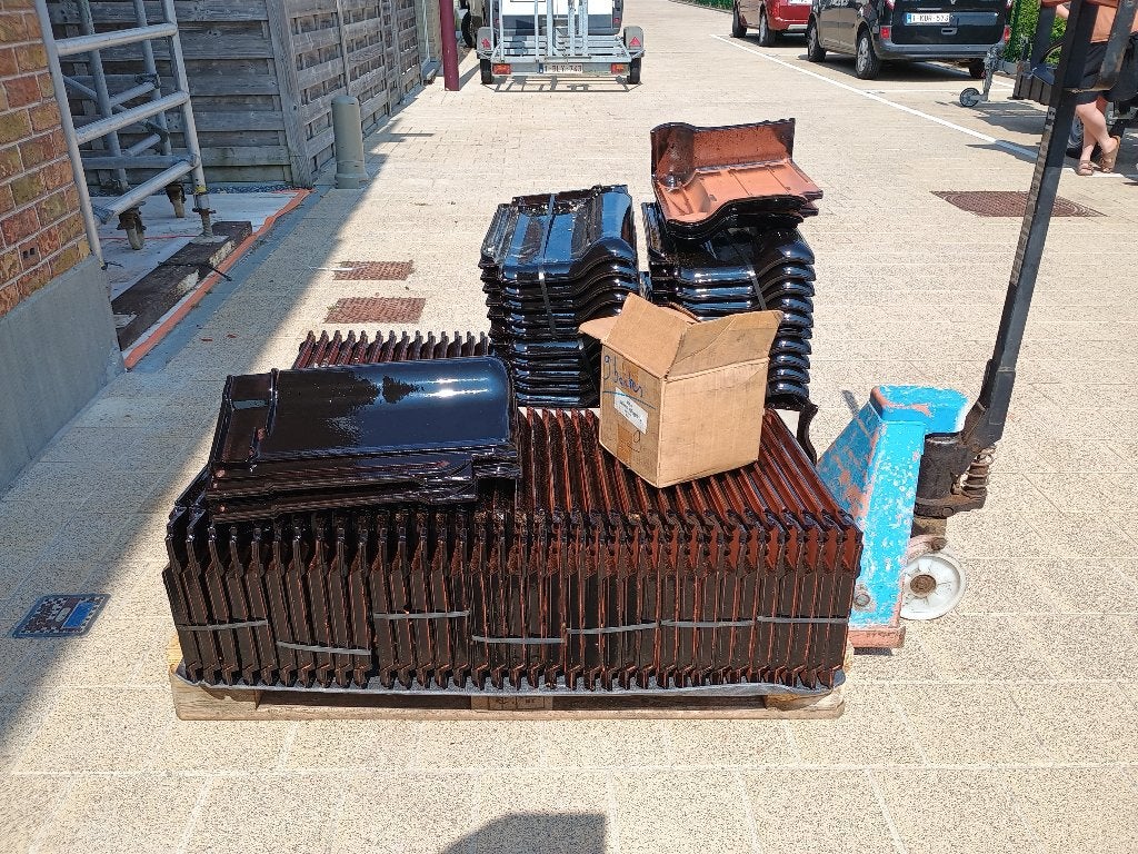 dakpannen, Doe-het-zelf en Bouw, Dakpannen en Dakbedekking, Ophalen, Zwart, Nieuw, 5 tot 10 m²