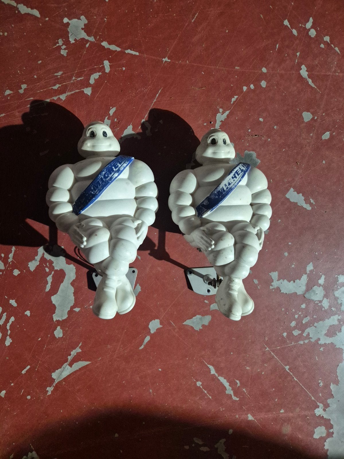 2 poupées Michelin, Bijoux, Sacs & Beauté, Bracelets à breloques, Enlèvement