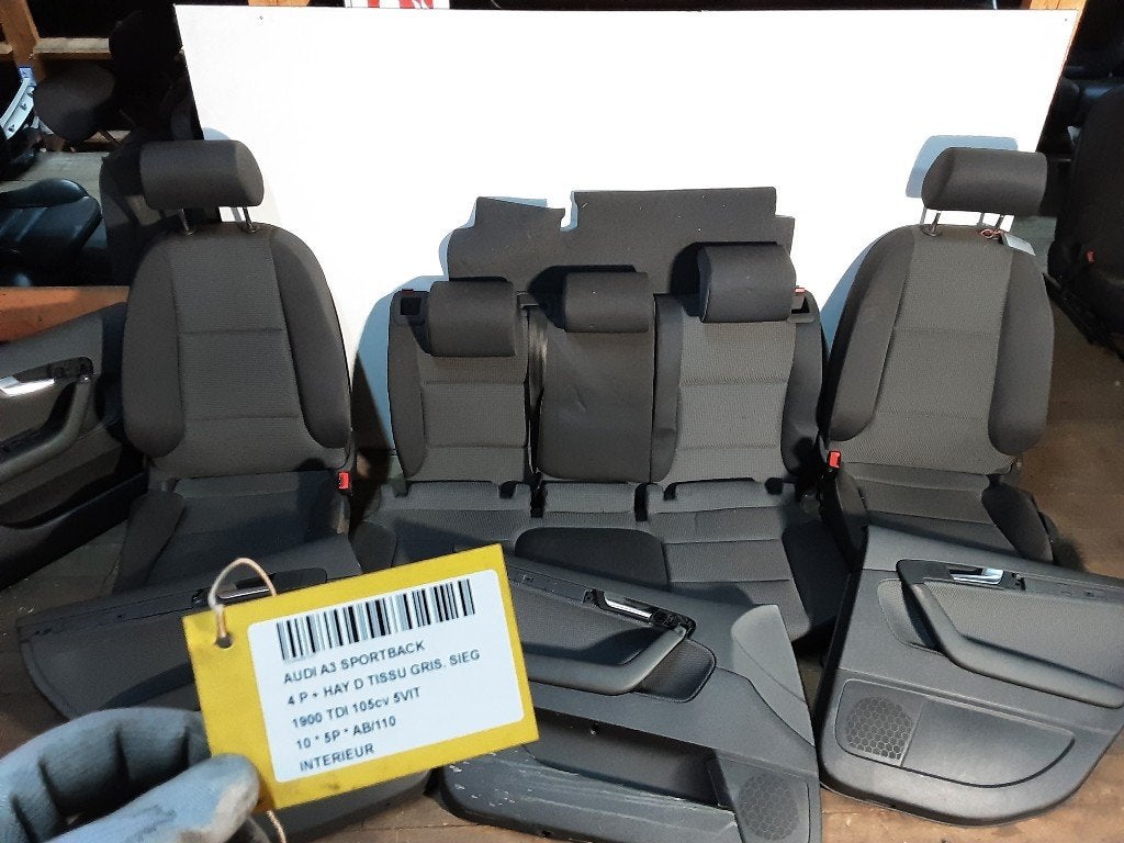 INTERIEUR COMPLET Audi A3 Sportback (8PA) (8311568N000), Mevr. I. Hauben, Audi, Utilisé, Rue de l'Espoir 34 34
4030  GRIVEGNÉE, BE