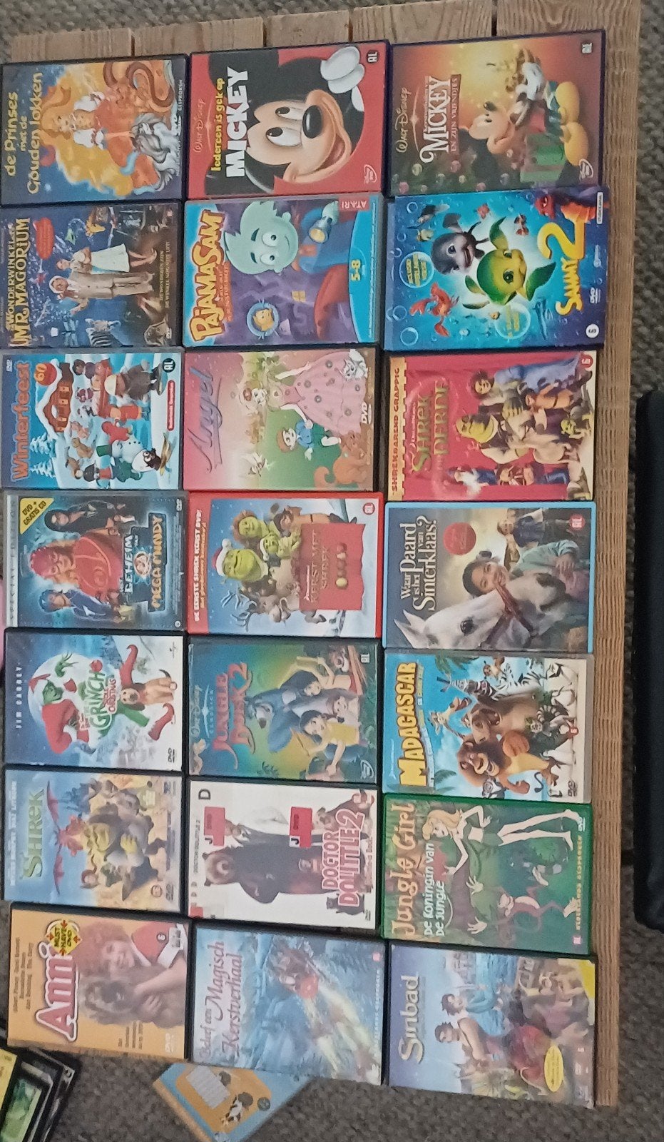 Dvd's kinderfilms, Ophalen