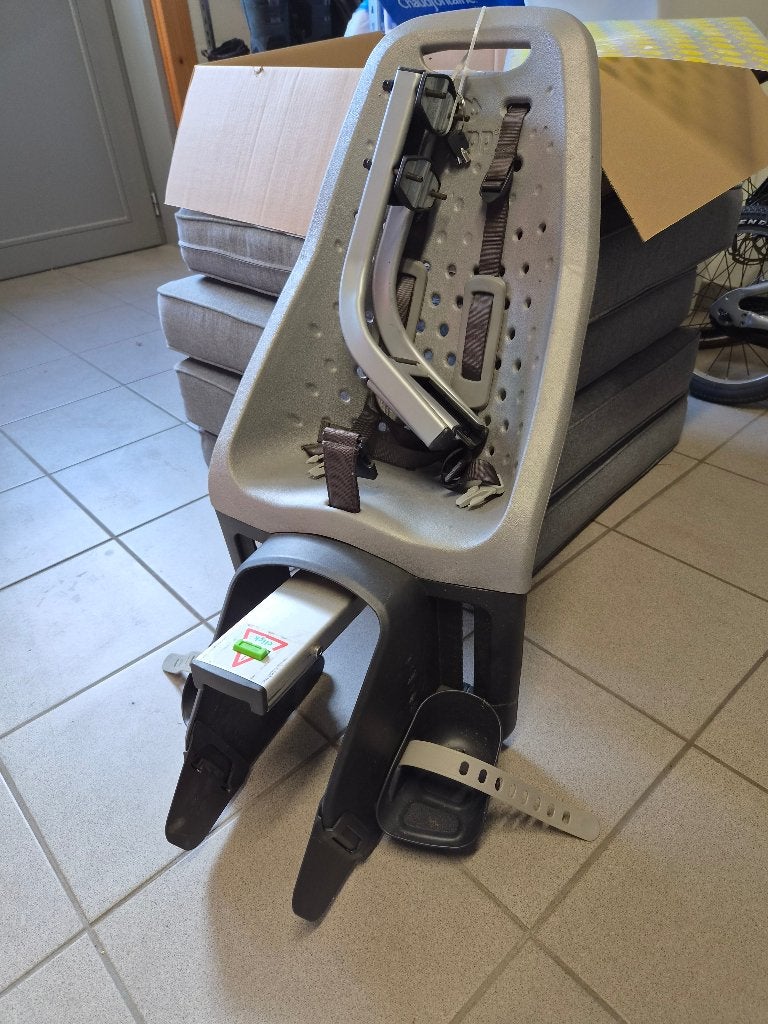 Yepp fietsstoeltje, Yepp (Thule), Repose-pieds, 9 à 36 kg, Enlèvement