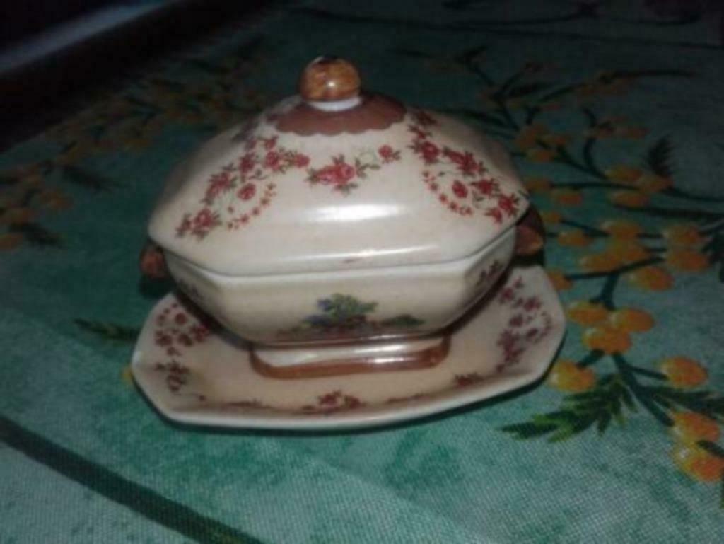 Soupière miniature en Porcelaine, Enlèvement ou Envoi