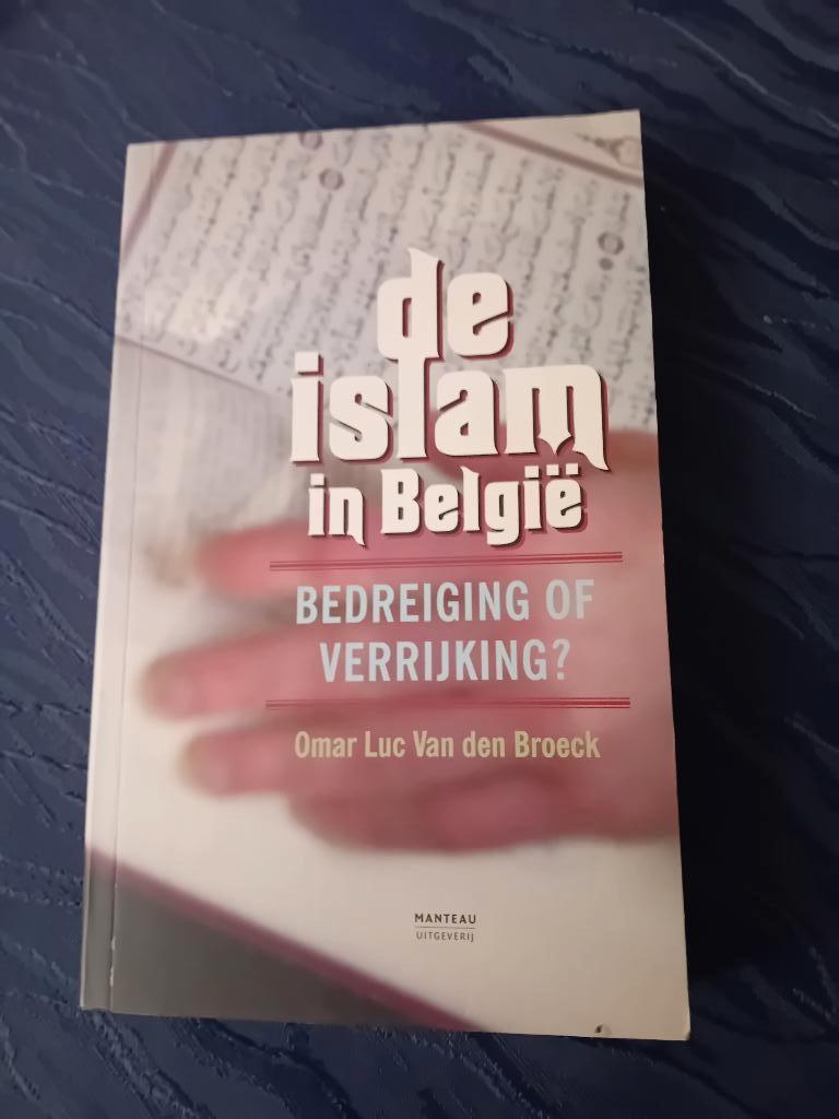 De Islam in België, bedreiging of verrijking?, Boeken, Godsdienst en Theologie, Diverse auteurs, Ophalen of Verzenden, Zo goed als nieuw