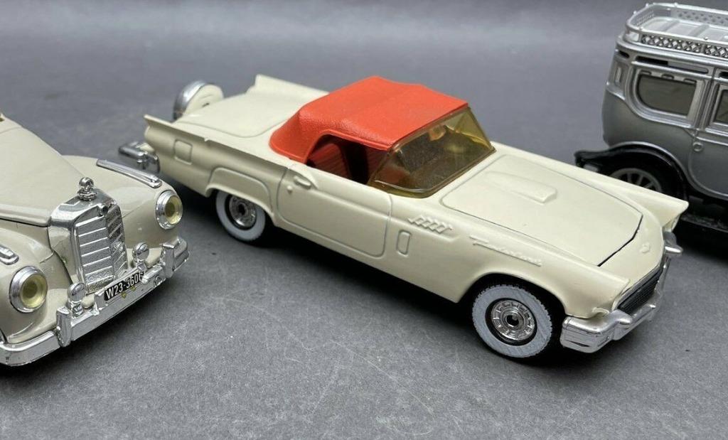 FORD Thunderbird Cabrio 1957 CORGI Made Great-Britain NEUVE, Enlèvement ou Envoi, Neuf, Voiture, Corgi