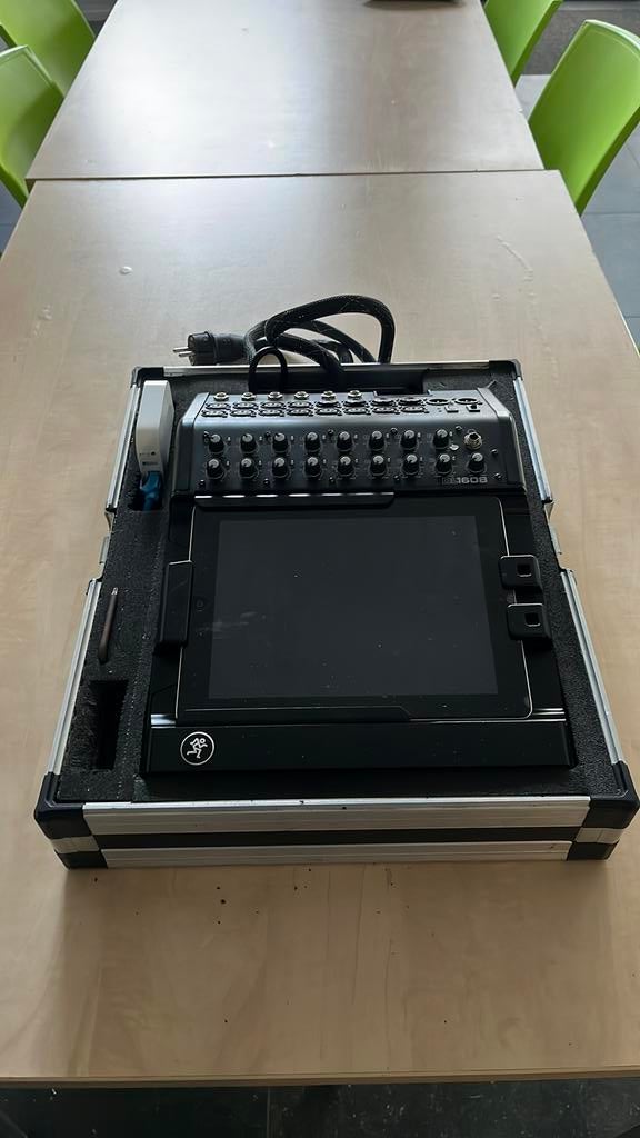 Mackie DL1608 digitale mixer, Musique & Instruments, Enlèvement, Utilisé