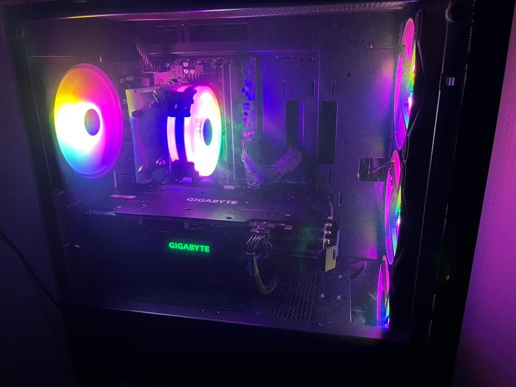 Gaming pc +monitor, Computers en Software, Desktop Pc's, Ophalen, Zo goed als nieuw, Gaming, SSD