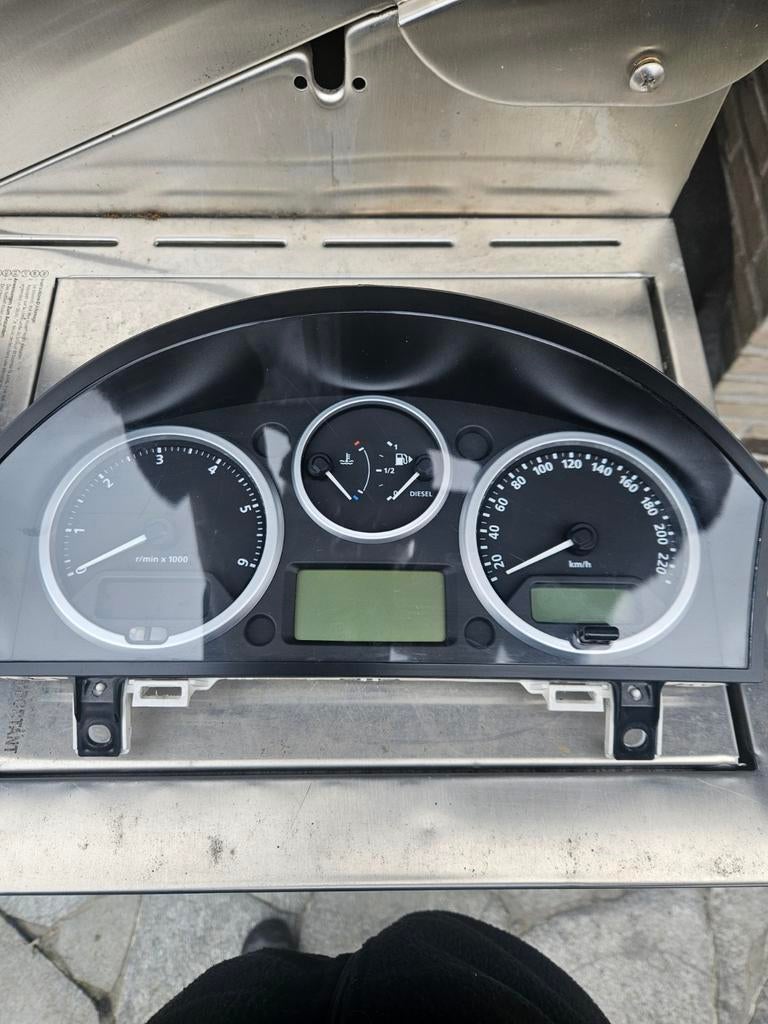 Horloge de tableau de bord Range Rover Sport, Autos : Pièces & Accessoires, Tableau de bord & Interrupteurs, Enlèvement ou Envoi