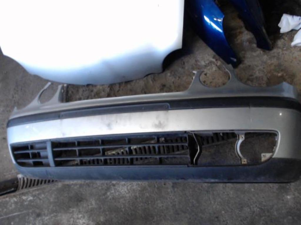 Pare choc avant VW Polo IV 2002-2005 LP/13872, Enlèvement ou Envoi, Utilisé, Avant