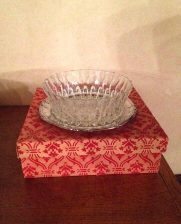 Plat en verre avec soucoupe, Maison & Meubles, Enlèvement ou Envoi, Comme neuf