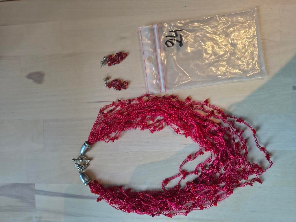 Handgemaakte juwelenset, Handtassen en Accessoires, Ophalen of Verzenden, Zo goed als nieuw, Overige kleuren, Steen of Mineraal