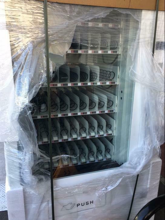 Grossiste de distributeurs automatiques de boissons, chips,., Articles professionnels, Enlèvement ou Envoi