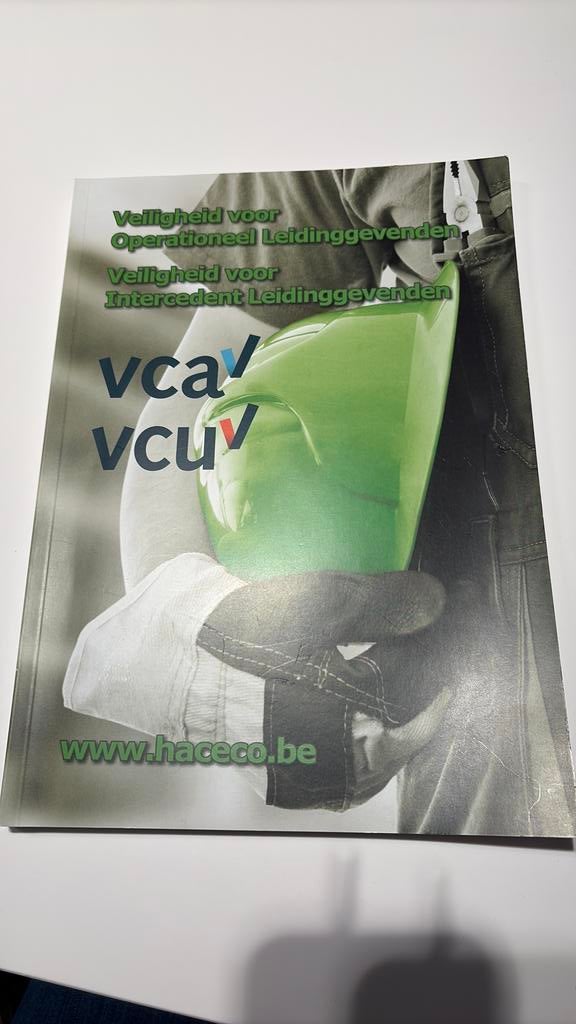 Boek VCA VCU Veiligheid, Boeken, Ophalen of Verzenden, Zo goed als nieuw, Hoger Onderwijs