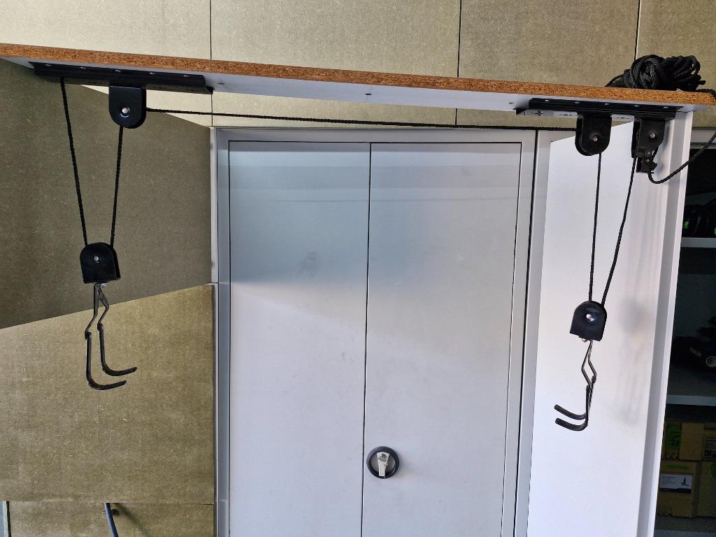 fiets ophangsysteem, Ophalen, 1 fiets, Zo goed als nieuw, Fietsendrager-accessoire