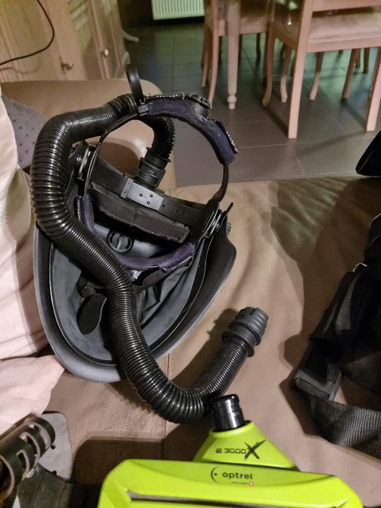 Lasscherm met afzuiging, Ophalen