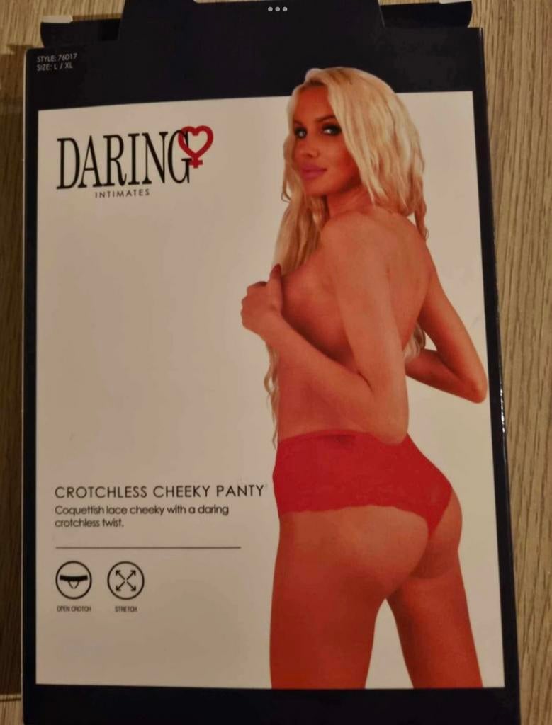 Culotte ouverte rouge, Envoi, Rouge, Slip