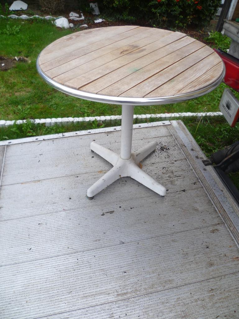 OUDE TUINTAFEL, Antiek en Kunst, Ophalen