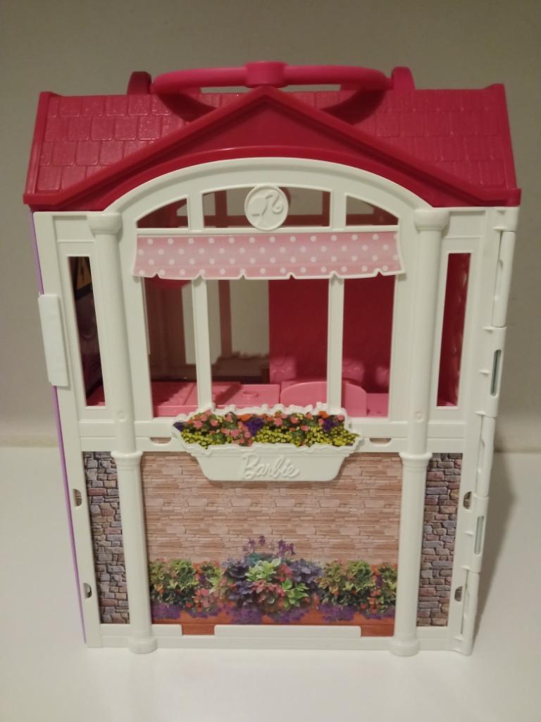 Barbiehuis met toebehoren, Kinderen en Baby's, Speelgoed | Poppenhuizen, Ophalen, Gebruikt, Poppenhuis