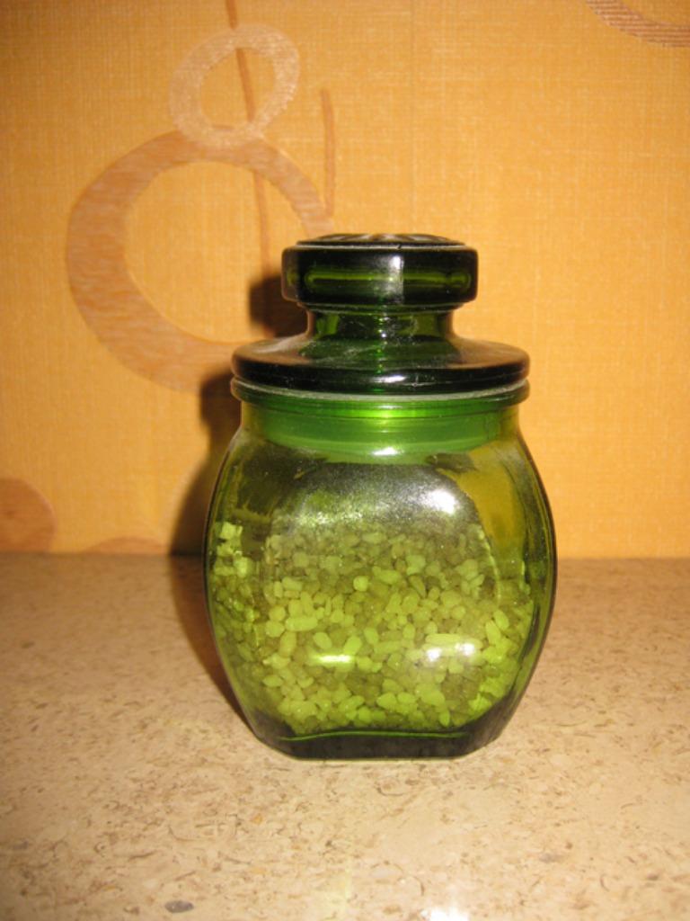 Groen glazen potje hoogte 11 cm, Ophalen of Verzenden