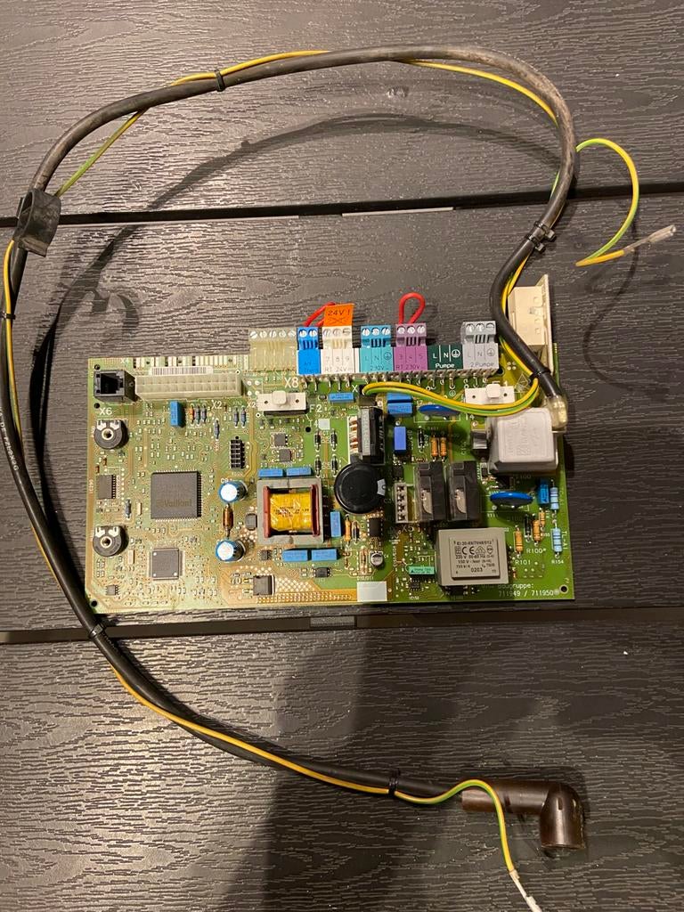 Onderdeel Vaillant printplaat, Ophalen of Verzenden, Zo goed als nieuw