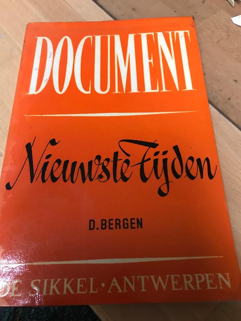 Boek : document Nieuwste tijd, Ophalen of Verzenden, Zo goed als nieuw, Overige niveaus, D Bergen