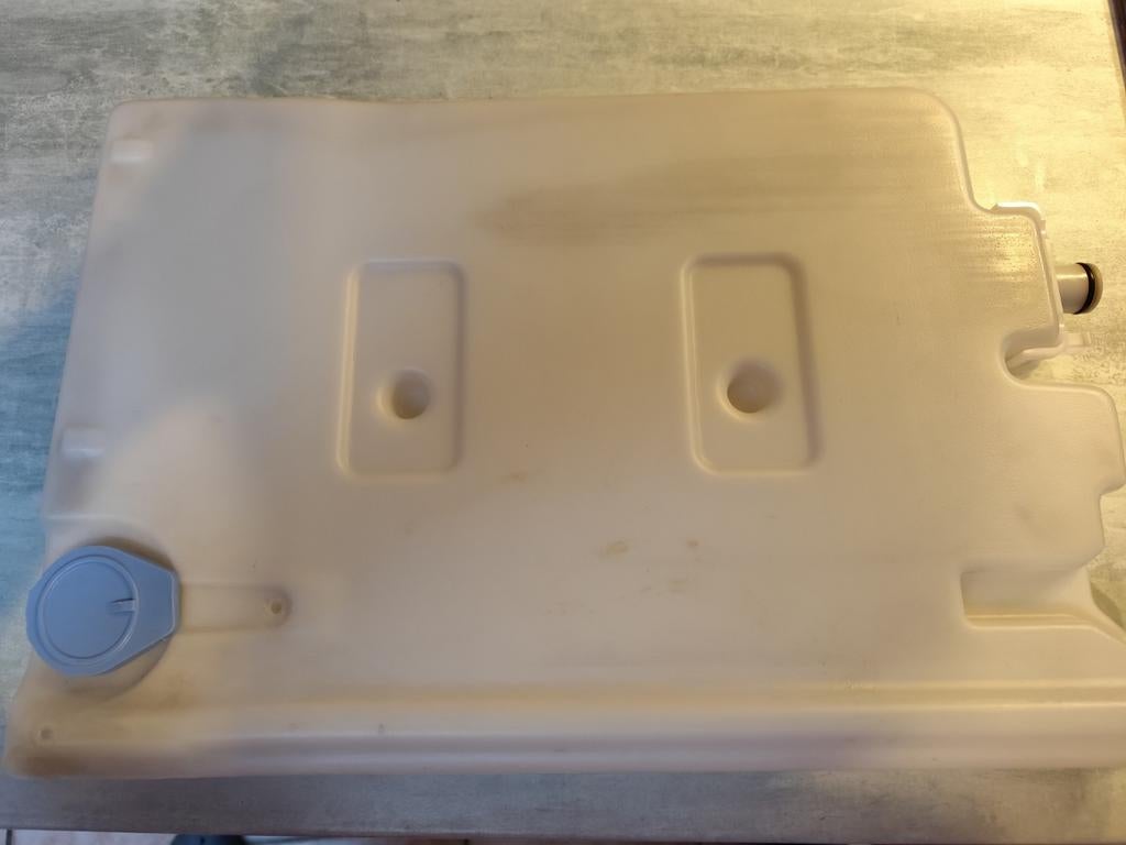 Beko réservoir d'eau, Enlèvement