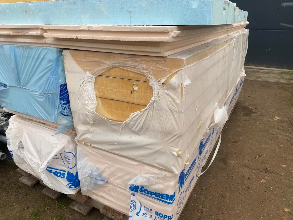 isolatieplaten, XPS, pir Roof - weggeefprijs 200 eur, Doe-het-zelf en Bouw, Isolatie en Afdichting, Ophalen, Zo goed als nieuw