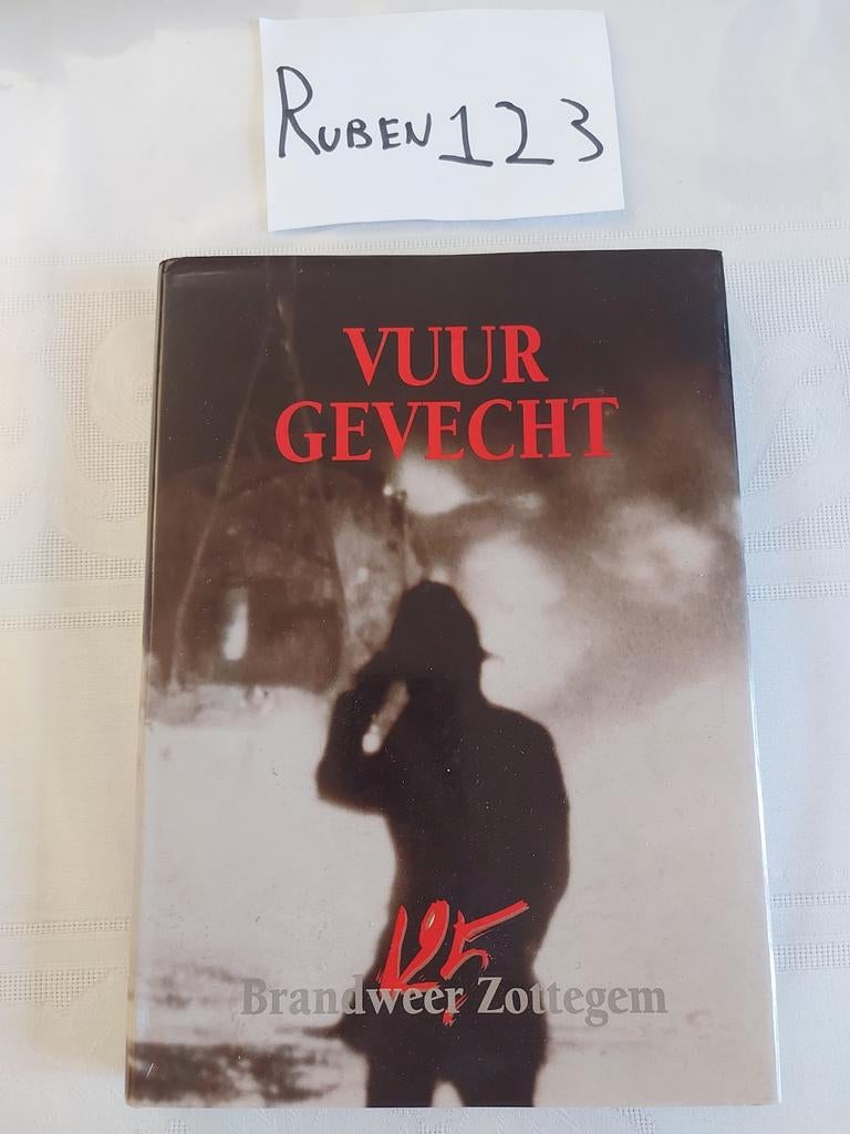 Vuurgevecht 125 jaar Brandweer Zottegem, Boeken, Ophalen of Verzenden, Zo goed als nieuw