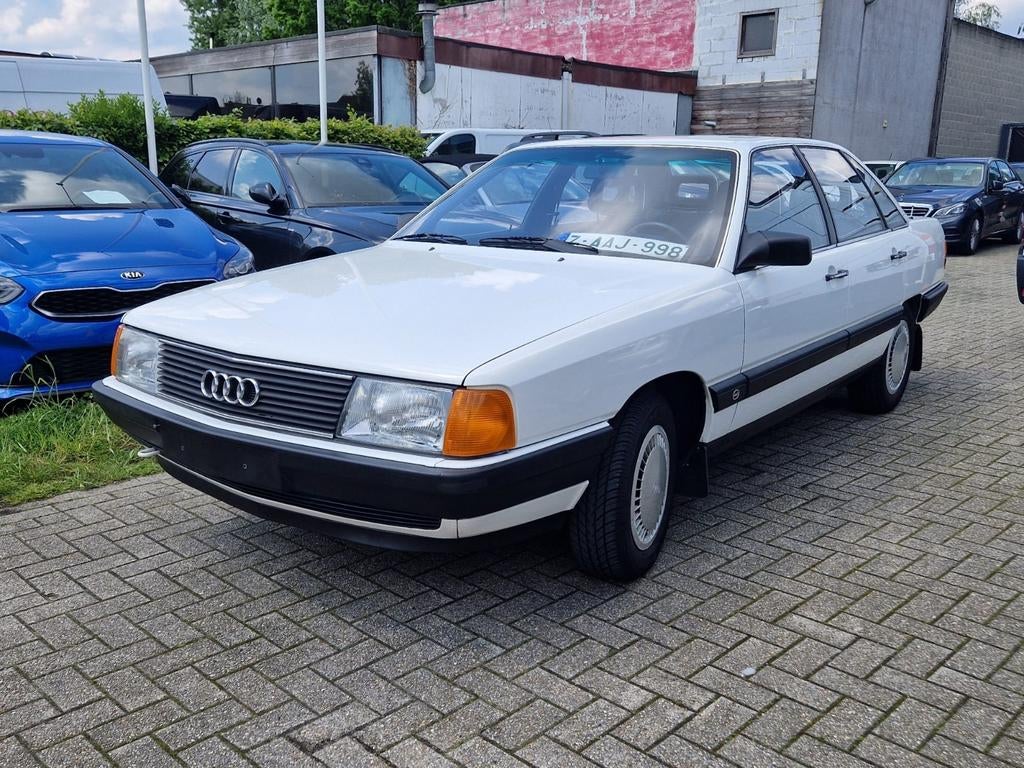 AUDI 100 2.O BENZINE OLDTIMER !, Auto's, Audi, Stof, Wit, Bedrijf, ABS