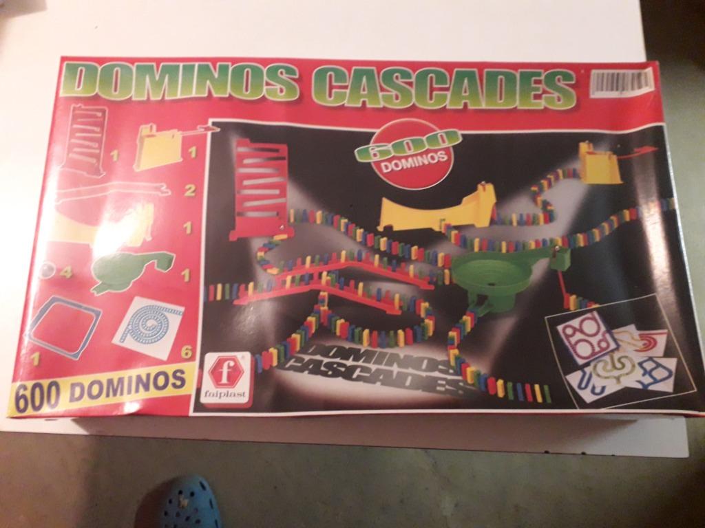 Dominos cascades, Ophalen, Nieuw