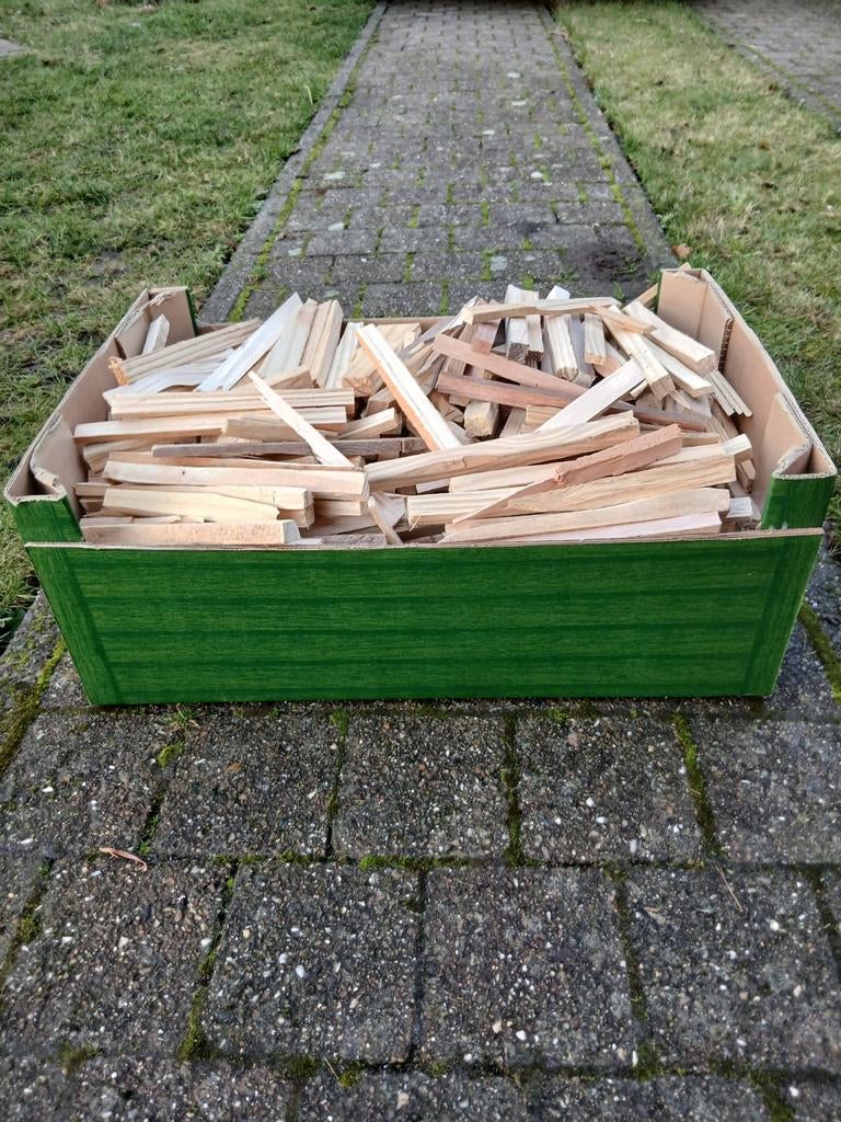 Aanmaakhout, Ophalen