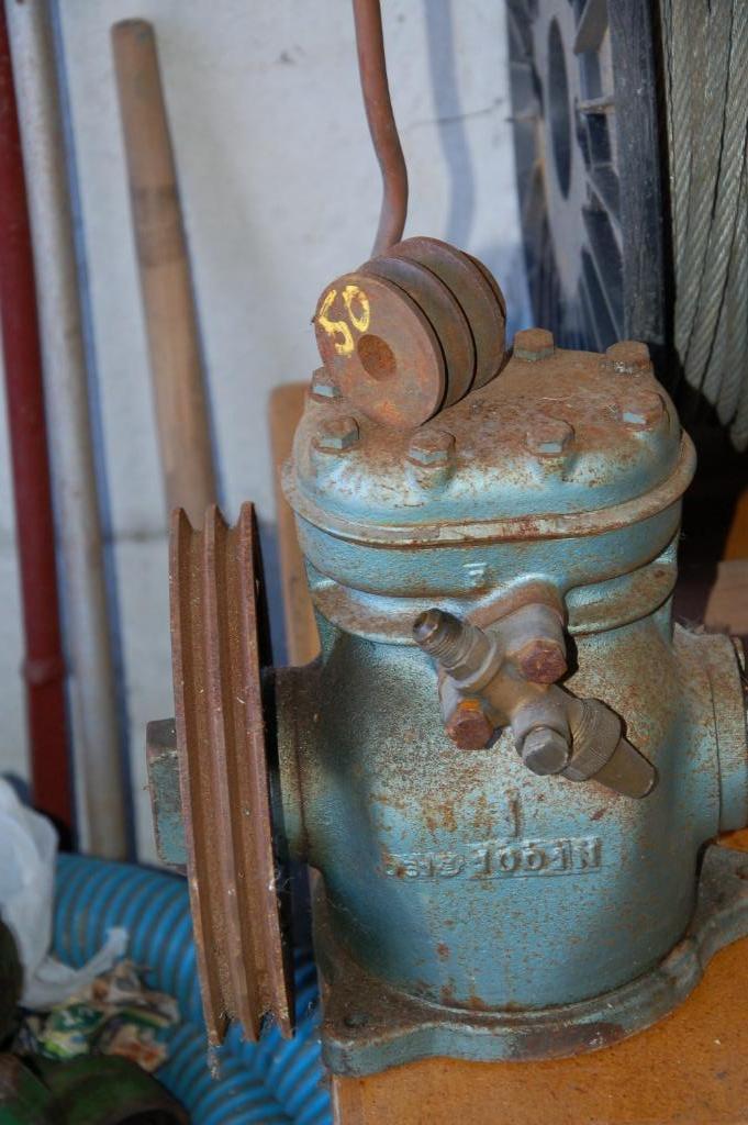 Compresseur - Pompe - Air compressé avec poulie, Enlèvement, Utilisé