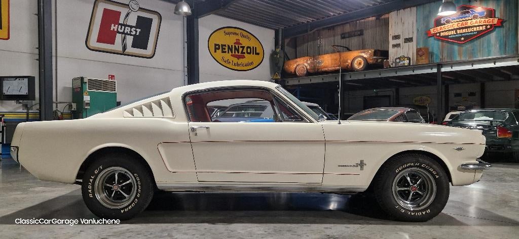 Ford Mustang Fastback 2+2, Autos, 185 kW, Achat, Entreprise, Boîte manuelle