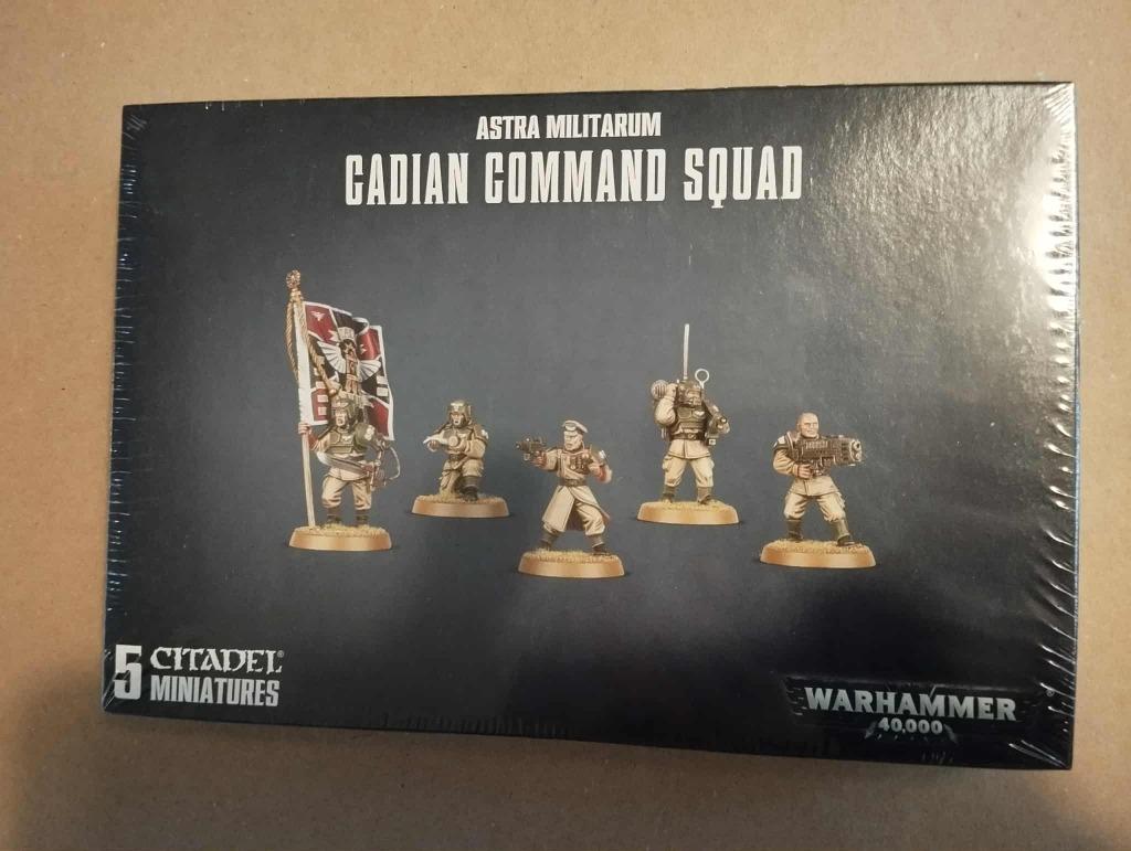 Warhammer 40000 Cadian Command Squad Astra Militarum, Ophalen of Verzenden, Zo goed als nieuw, Warhammer, Figuurtje(s)