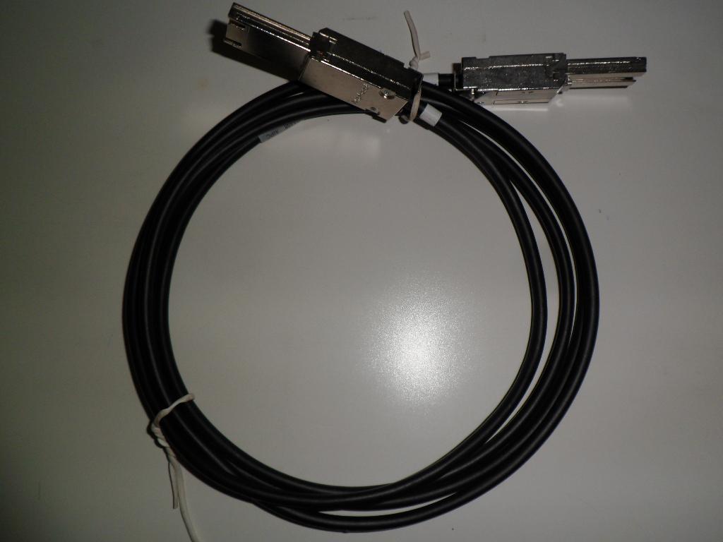 IBM PN: 95P4488 2m Mini-SAS/Mini-SAS Cable SFF-8088, Computers en Software, Ophalen of Verzenden, Zo goed als nieuw