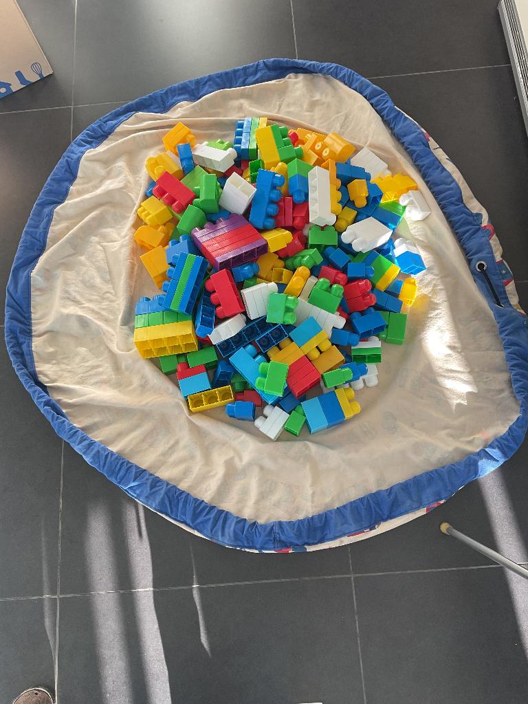 Mega bloks, Kinderen en Baby's, Speelgoed | Duplo en Lego, Ophalen of Verzenden, Zo goed als nieuw, Losse stenen, Duplo