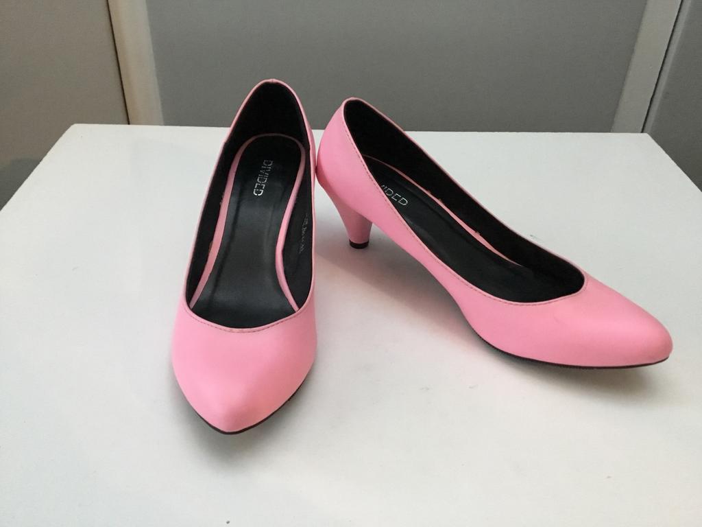 Roze pumps hakken maat 40, Pumps, Ophalen of Verzenden, Zo goed als nieuw, Roze