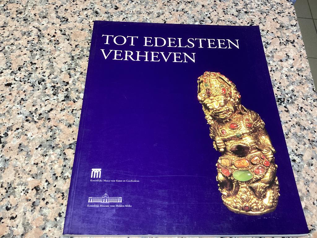 Tot EDELSTEEN verheven. Koninklijke Musea voor kunst en, Boeken, Boekenweekgeschenken, Ophalen of Verzenden