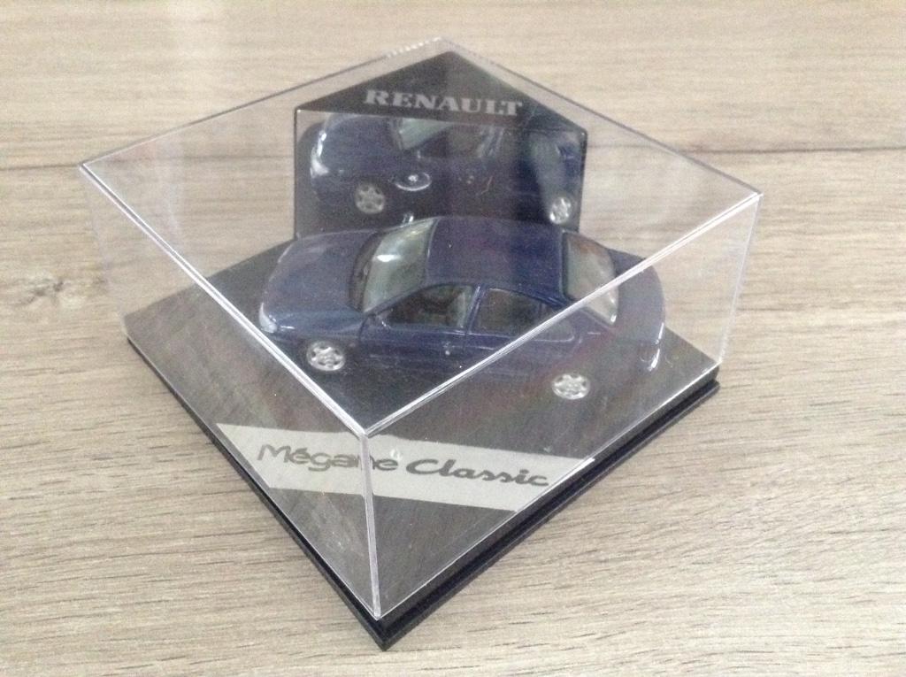 Miniatuur auto Renault megane classic (Schaal 1/43) (Nieuw), Ophalen of Verzenden, Nieuw, Auto, Overige merken