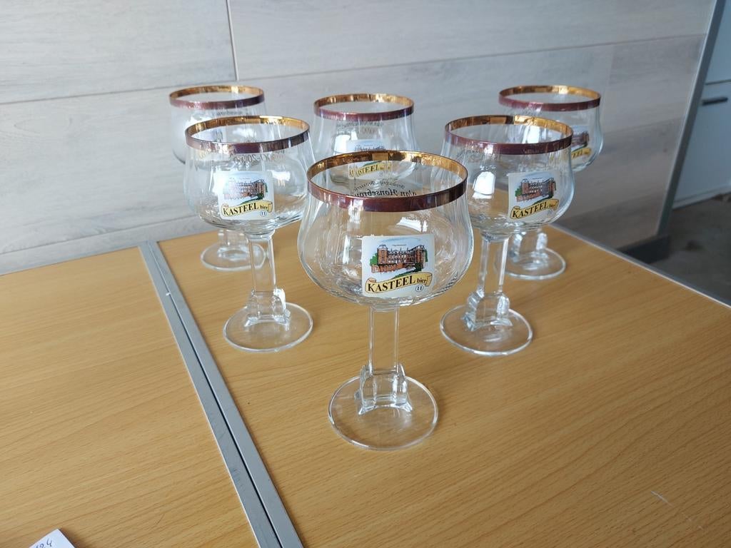 Kasteel glazen van honsebrouck, Verzamelen, Ophalen of Verzenden, Zo goed als nieuw, Bierglas