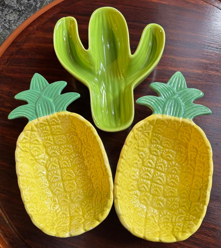 2x porseleinen ananas 20 cm en 1 cactus 16 cm schaaltje, Maison & Meubles, Enlèvement ou Envoi, Comme neuf, Balance ou Balances
