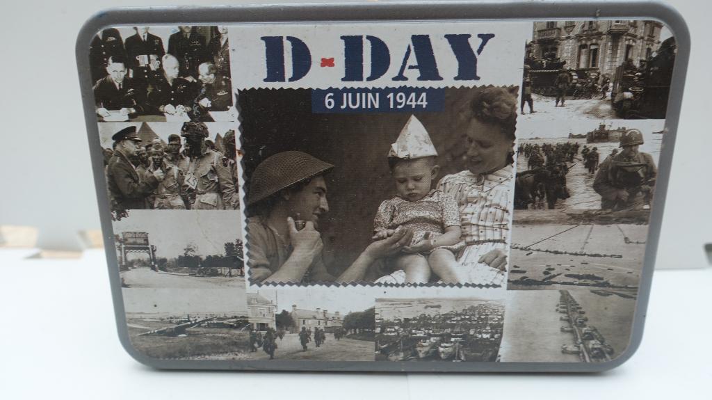 Boîte souvenir du D-Day 6 juin 1944, Enlèvement ou Envoi, Utilisé, Biscuits, Autres marques