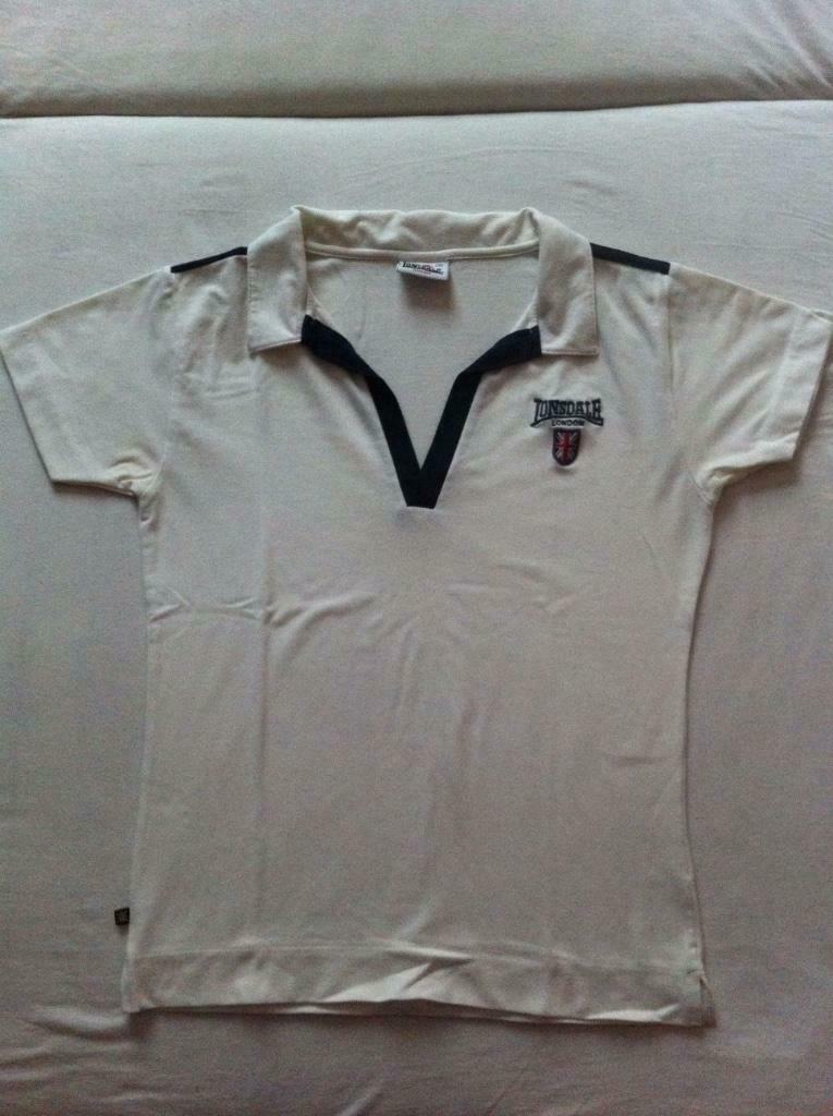 wit t-shirt v-hals Lonsdale maat S/M amper gedragen, Enlèvement ou Envoi, Comme neuf, Blanc, Manches courtes