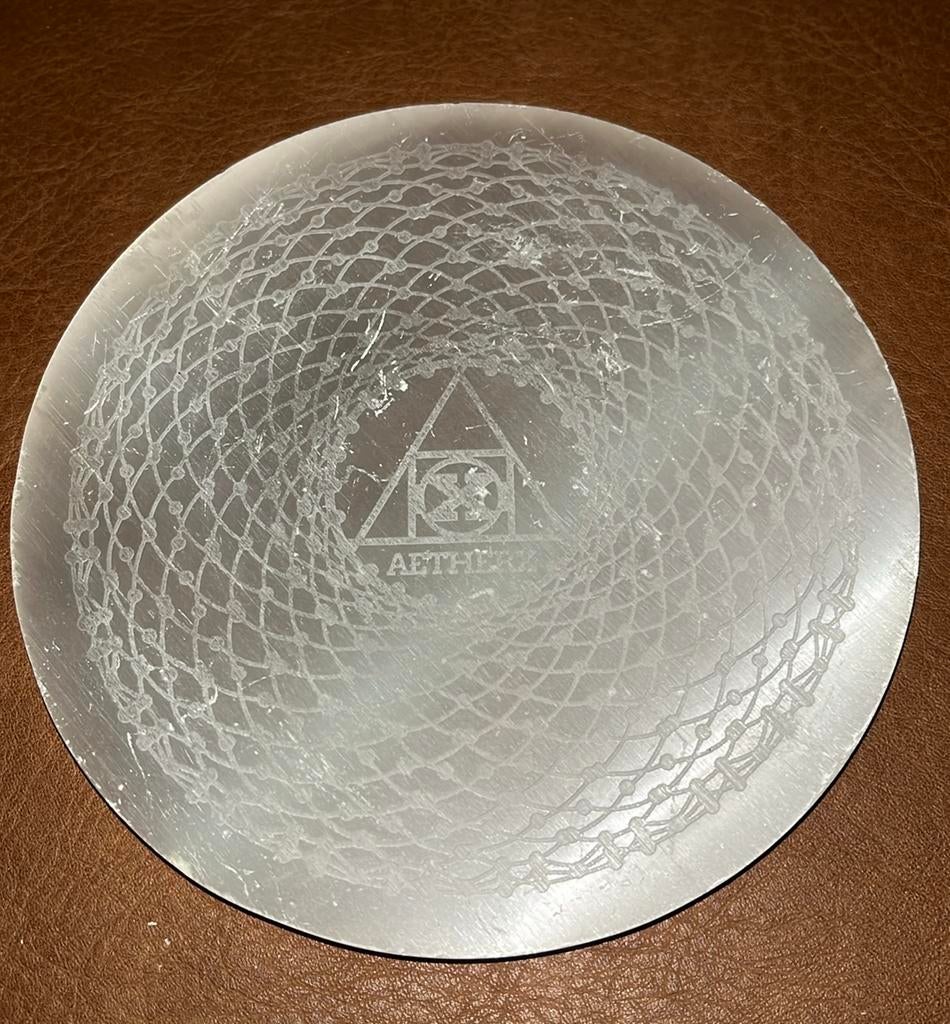 Grote Seleniet oplaadplaat - 280gram - diam.132mm -dikte 9mm, Collections, Enlèvement ou Envoi, Minéral